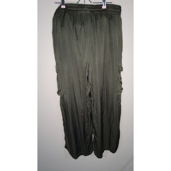 Aerie Olive Green Satin Cargo Pants Size Large | Soft Silky Wide Leg Utility - Picture 6 of 8